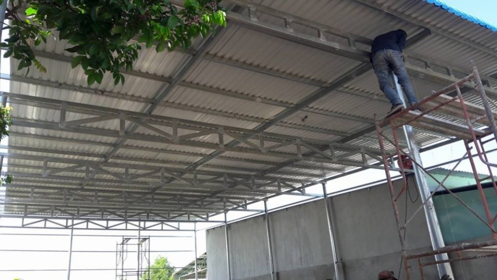 Công ty chúng tôi chuyên nghiệp trong thi công mái hiên nhà xưởng tại Quy Nhơn Bình Định